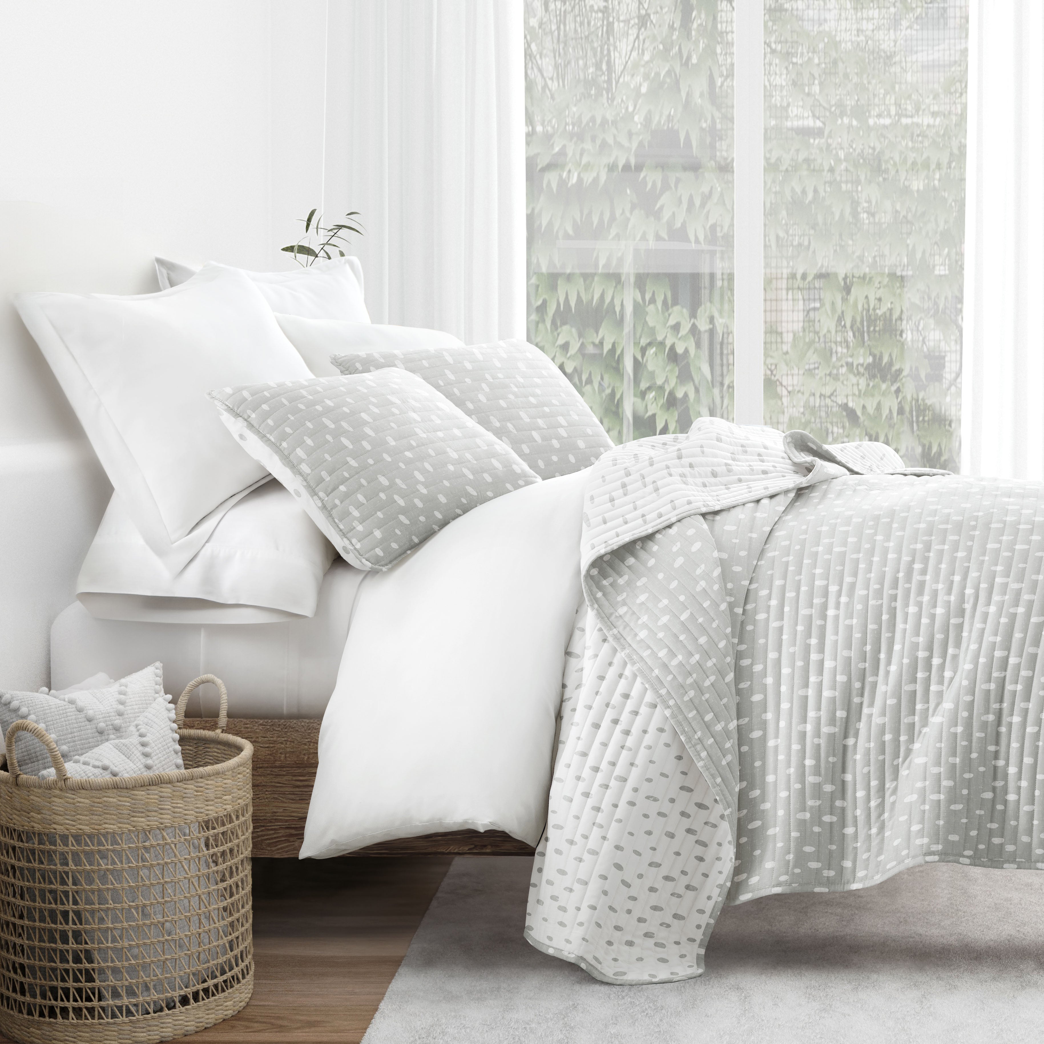 Soft Quilt Coverlet Bedding Set - Reversible Patterns – Merit Linens